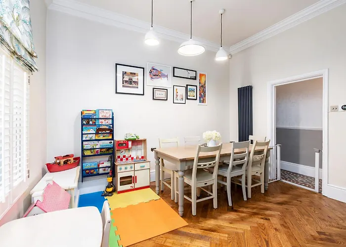 Luxury Victorian Town House - With Parking.