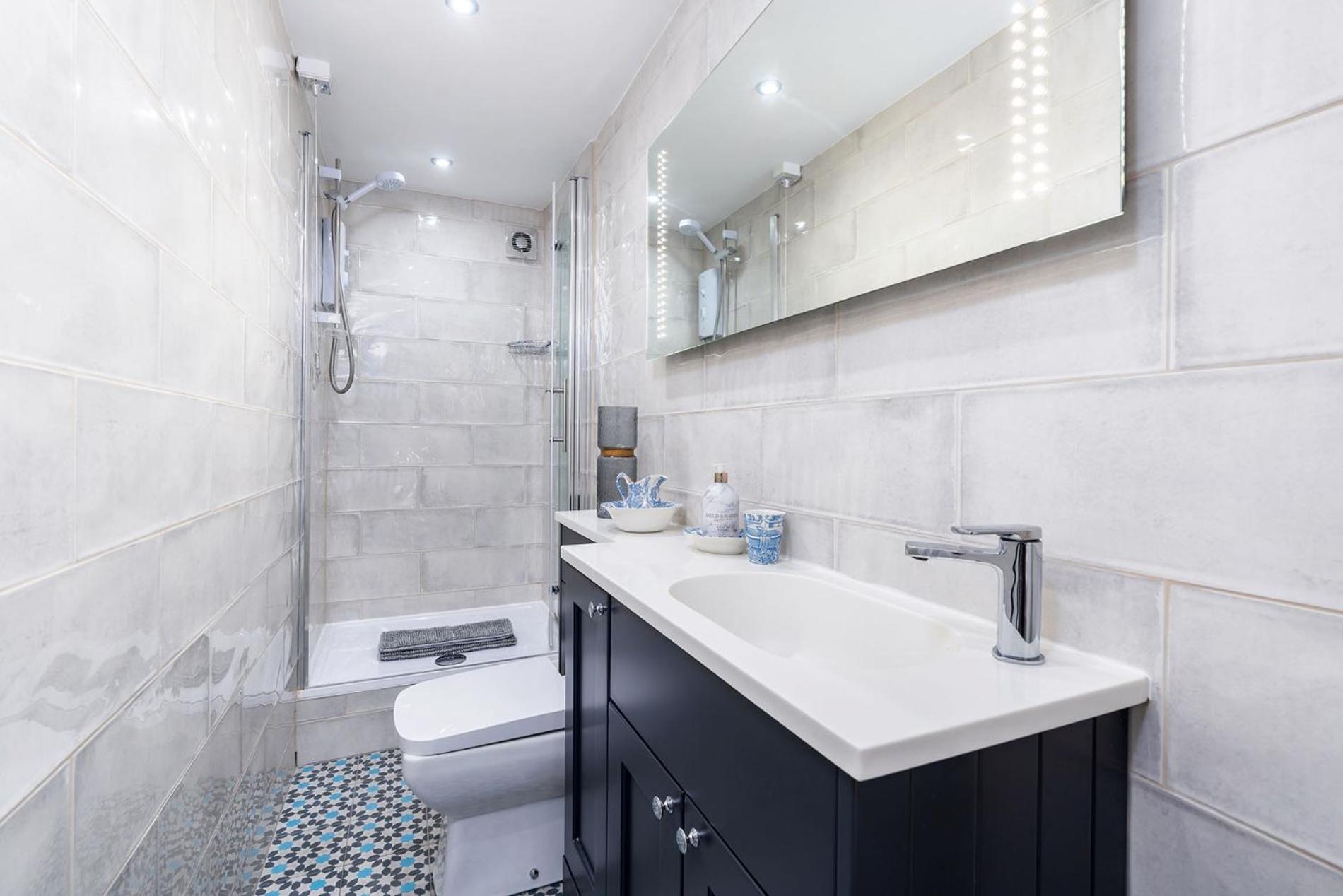 Luxury Victorian Town House - With Parking. * York