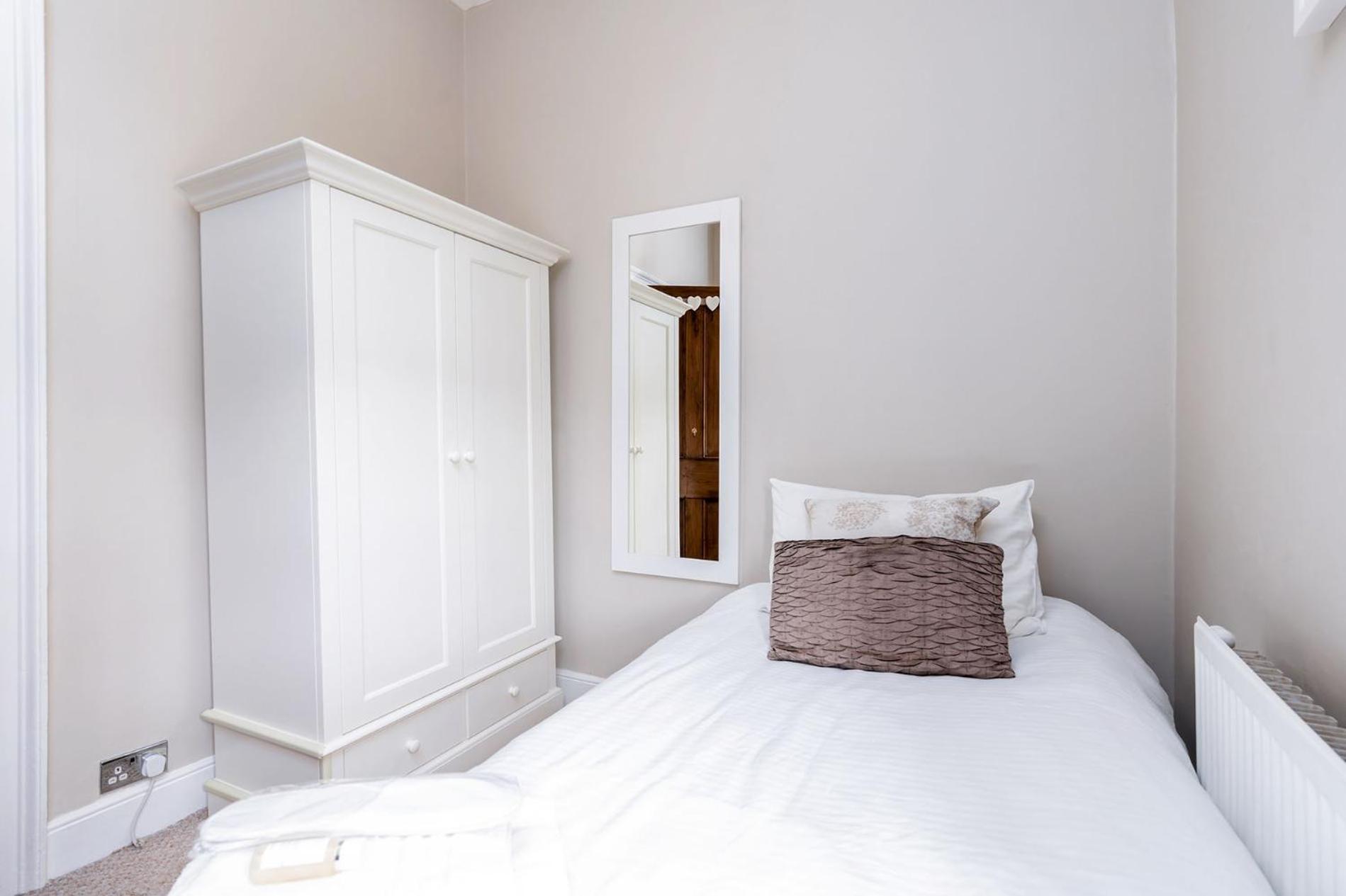 Holiday home Luxury Victorian Town House - With Parking.