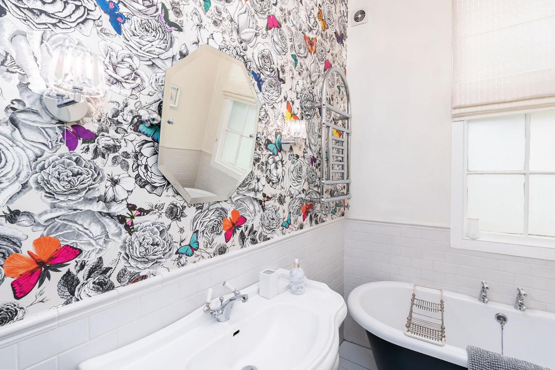 Luxury Victorian Town House - With Parking. * York